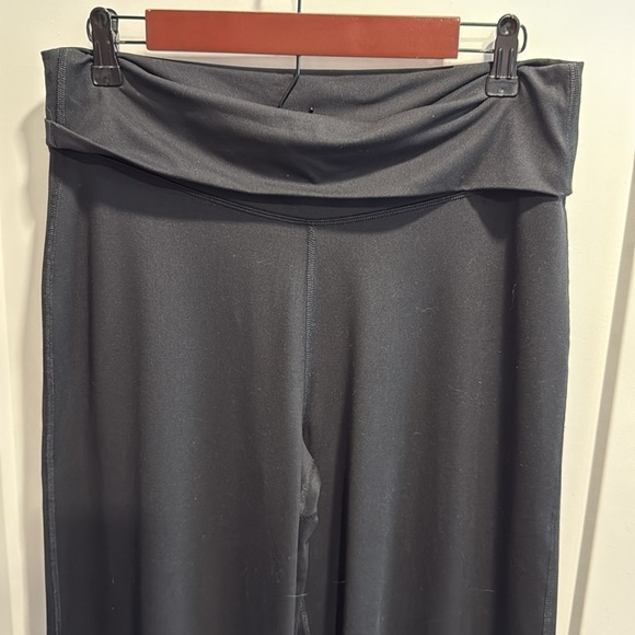 Fabletics High Waisted Foldover Pant NWT Medium Tall - Picture 3 of 8